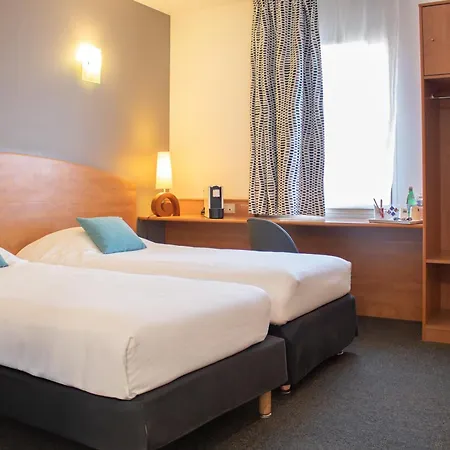 Brit Hotel Bressuire-2